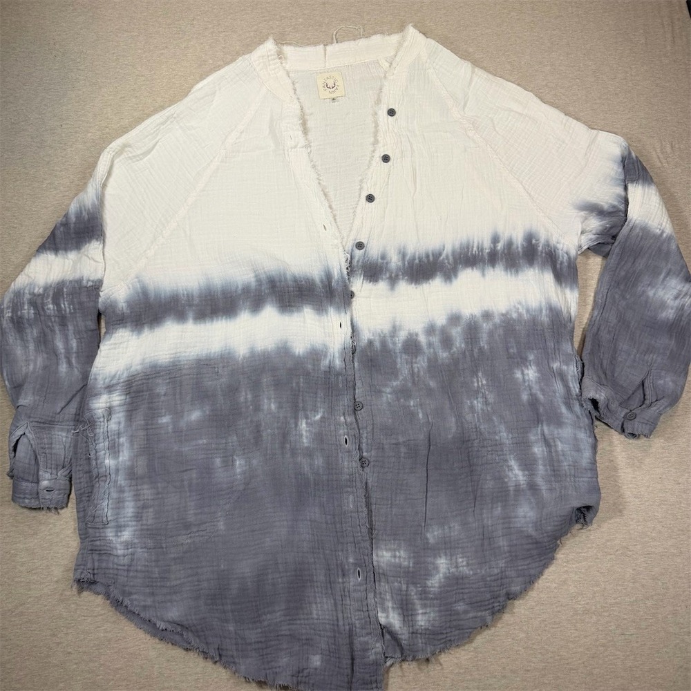 Fantastic Fawn Button-Up Shirt Womens Size M Multicolor Tie-Dye‎ Boho Top